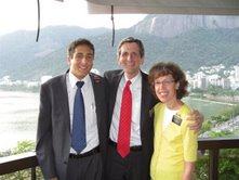 Elder Myrrha com Presidente e Sister Pickett