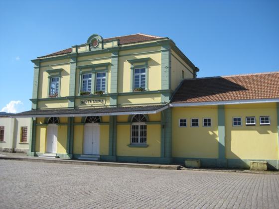 Estação Ferroviária de Santa Maria, que no passado foi importante entroncamento da Rede Ferroviária