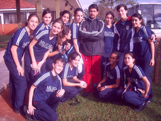 Time de Basquete no Jogos da Amizade