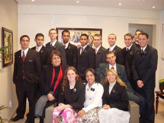 Saídas Julho 2009: Sister Snyder, Sister Matos, Sister Barbosa, Elder Sabatini, Elder Parmenter, Elder Maurílio, Elder Ball, Elder Janssen, Elder Santana, Elder O´Bryant, Elder Frame, Elder Dutton, Elder André