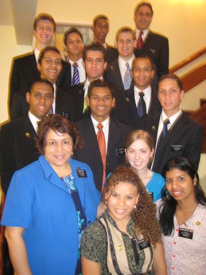 Chegada de set de 2009: S Nascimento, S Oliveira, S Madsen, E Martini, E Jair, E Godoi, Santana, E Felipe, E Morais, E Hanks, E de Jesus, E Aleksandro, E Witt